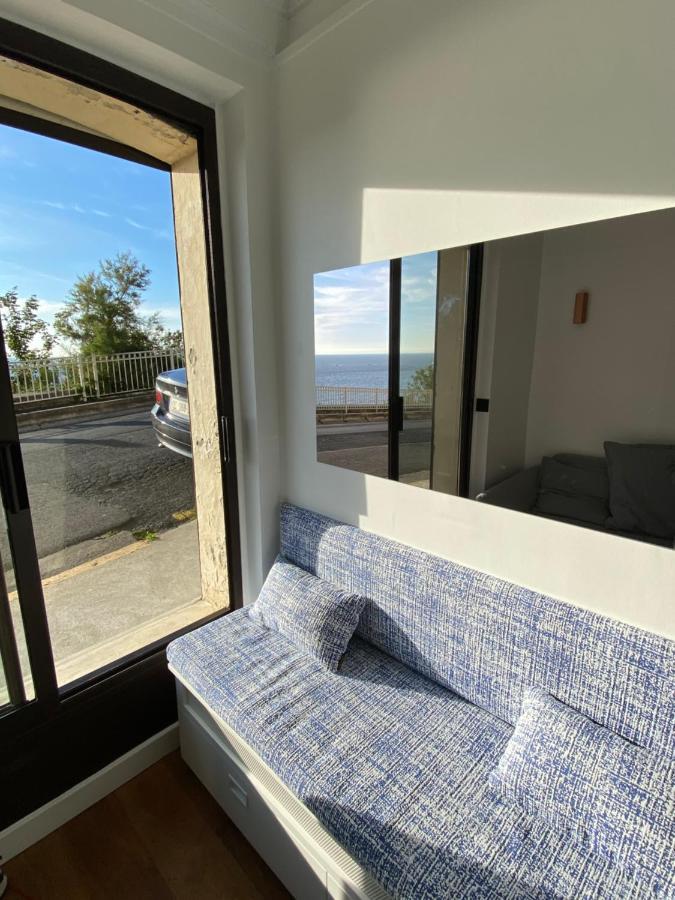 Appartement Face Mer Avec Terrasse Et Parking Trouville-sur-Mer Kültér fotó